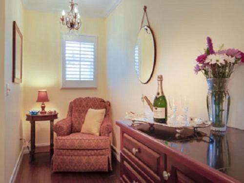 Seaglass Inn Bed And Breakfast Мельбурн-Бич Экстерьер фото