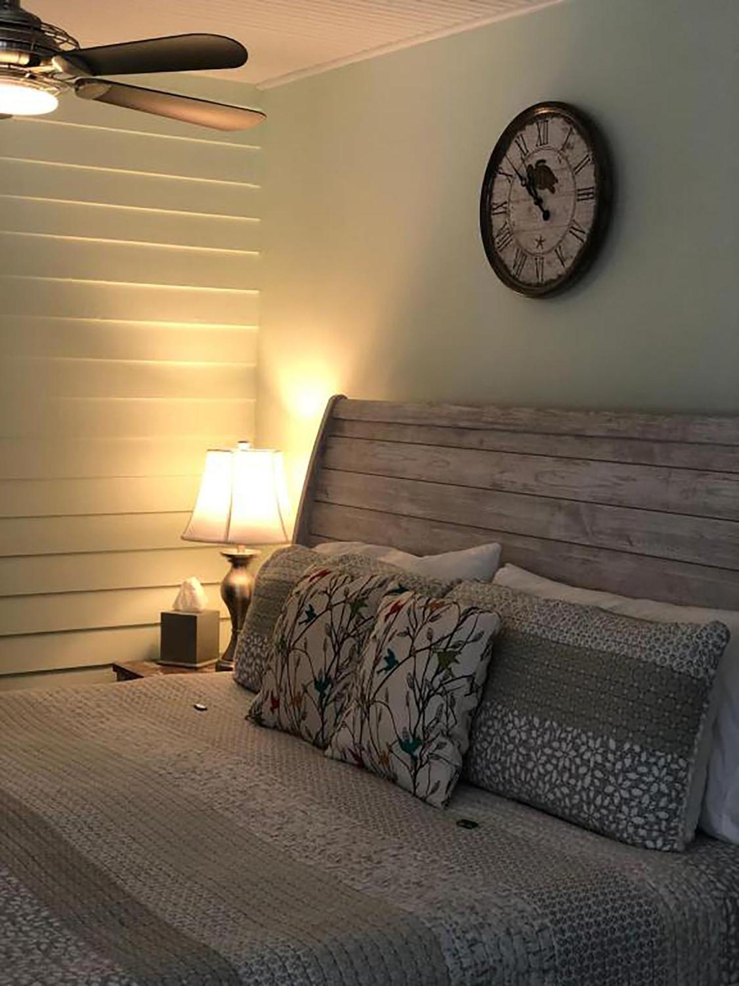 Seaglass Inn Bed And Breakfast Мельбурн-Бич Номер фото