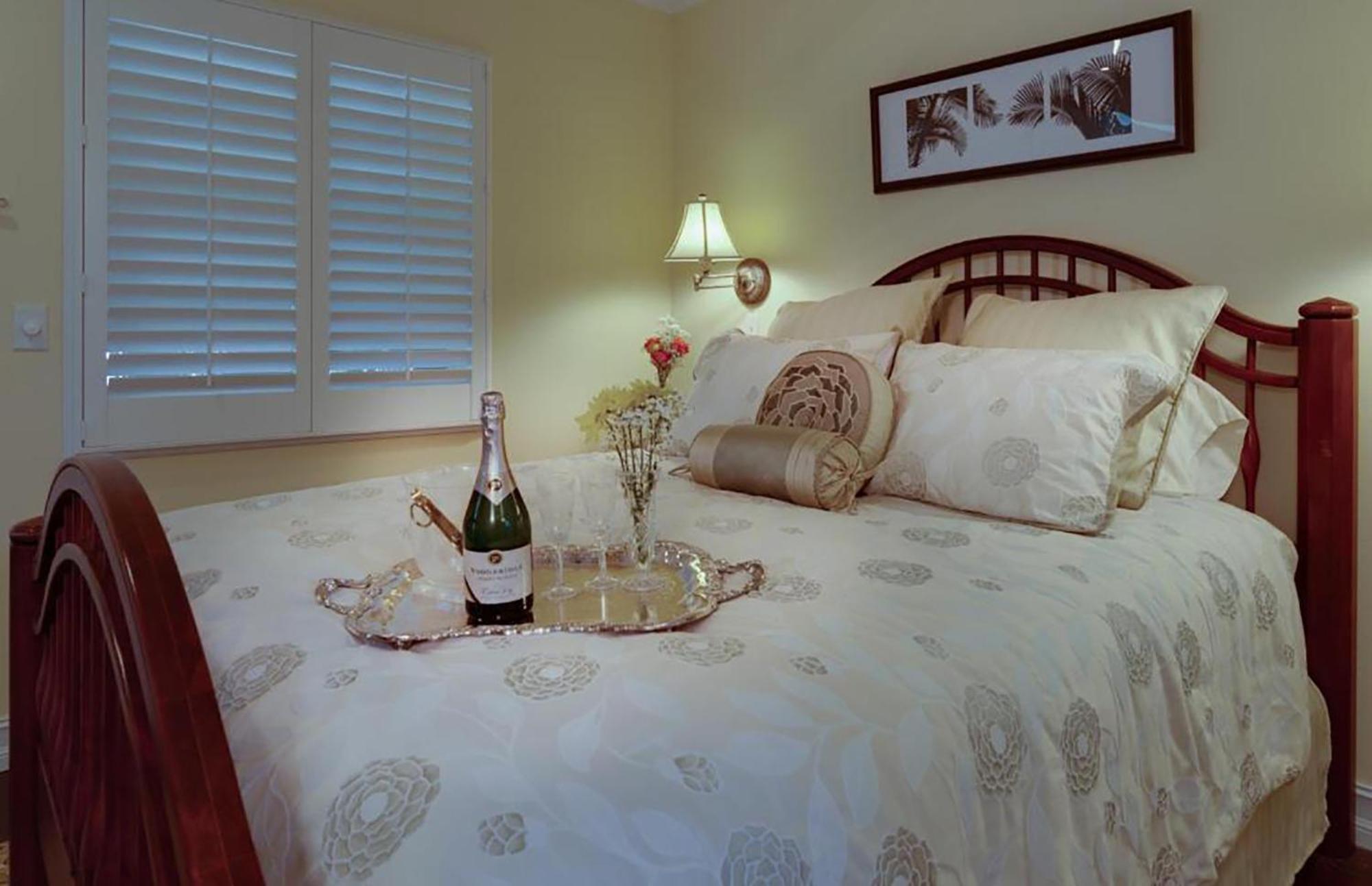 Seaglass Inn Bed And Breakfast Мельбурн-Бич Номер фото